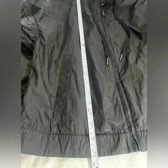 Lululemon hood jacket wind breaker black womans 4 zip up light wear - Picture 6 of 13